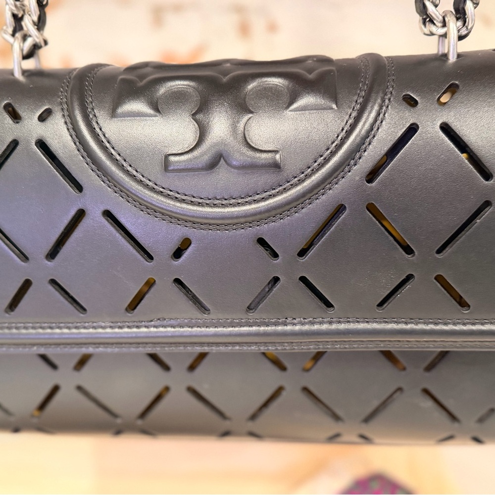 NWOT Tory Burch Black Cutout Bag - Picture 3 of 9